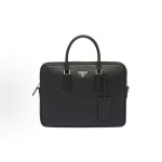 PRADA Saffiano enamel metal triangular logo zipper opening and closing hand shoulder crossbody bag briefcase Men\'s black style